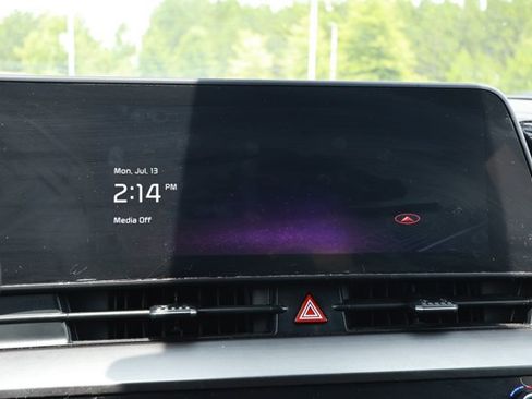 Used 2023 Kia Sportage EX AWD/4WD image 15