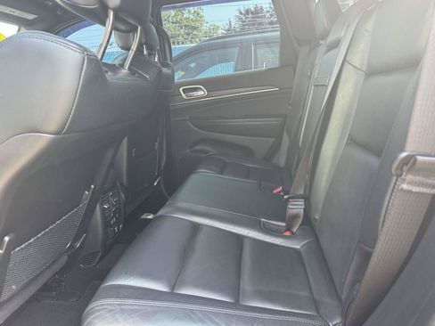 Used 2021 Jeep Grand Cherokee Limited AWD/4WD image 14