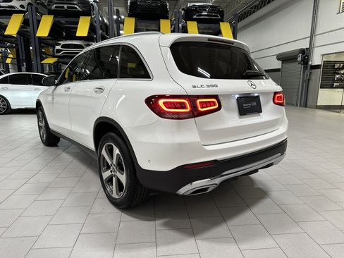 Certified 2022 Mercedes-Benz GLC 300 4MATIC image 3
