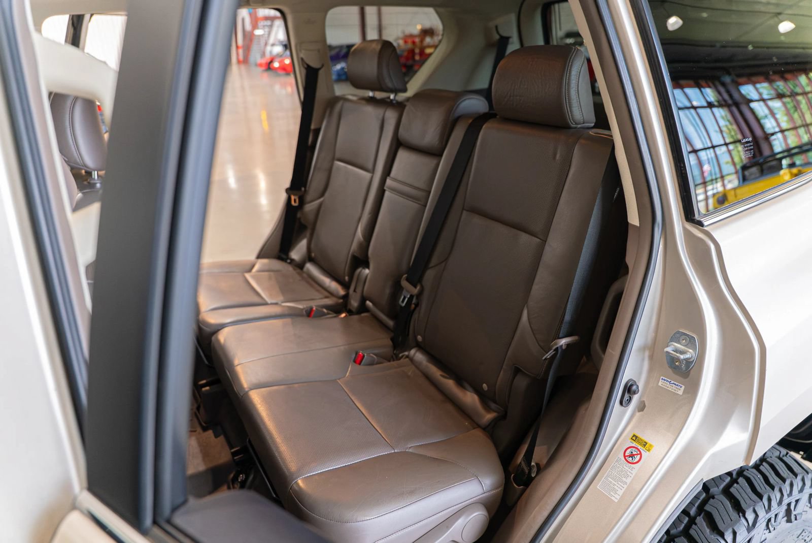Used 2011 Lexus GX 460 w/ Convenience Pkg AWD/4WD image 40