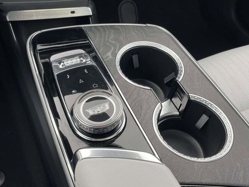 Certified 2023 Cadillac Lyriq Luxury image 25