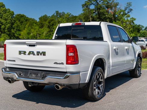 Used 2025 RAM 1500 Laramie AWD/4WD image 7
