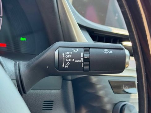 Used 2019 Lexus ES 350 w/ Premium Package FWD image 33