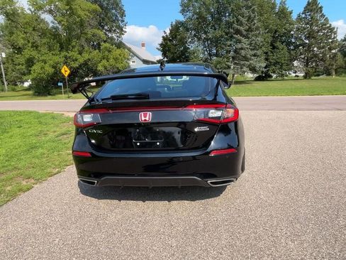 Used 2022 Honda Civic Sport Touring image 4