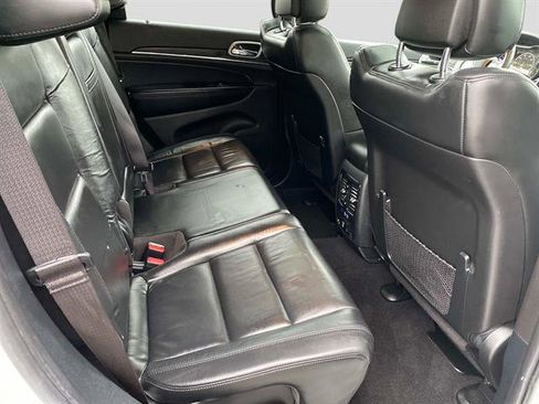 Used 2020 Jeep Grand Cherokee Limited image 22