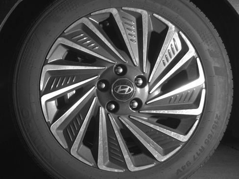 Used 2025 Hyundai Sonata SEL FWD image 12