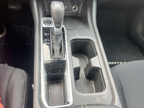 Used 2024 Nissan Sentra SV FWD image 21
