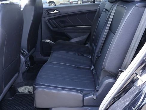 Certified 2023 Volkswagen Tiguan SE R-Line image 14