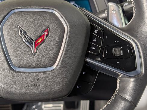Used 2022 Chevrolet Corvette Stingray Preferred Cpe w/ Z51 Performance Package RWD image 33
