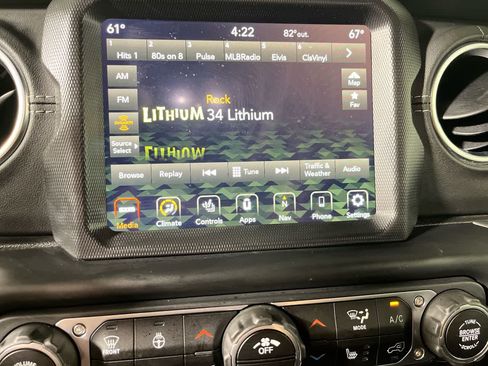 Used 2023 Jeep Wrangler Unlimited Sahara w/ Cold Weather Group AWD/4WD image 18