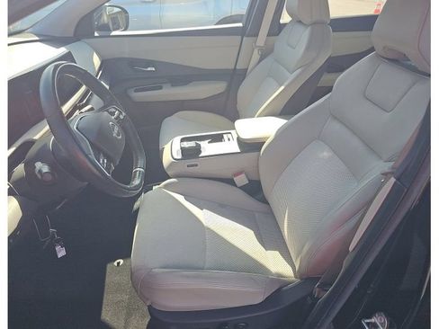 Used 2023 Nissan Ariya FWD image 5