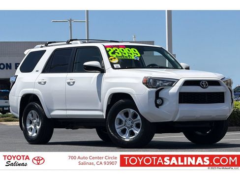 Used 2017 Toyota 4Runner SR5 RWD image 1