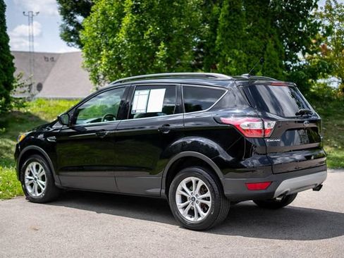 Used 2018 Ford Escape SE FWD image 8