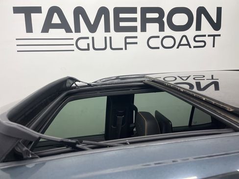 Used 2021 GMC Yukon AT4 w/ AT4 Premium Package AWD/4WD image 17