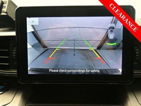 Used 2024 Ford Explorer XLT image 22