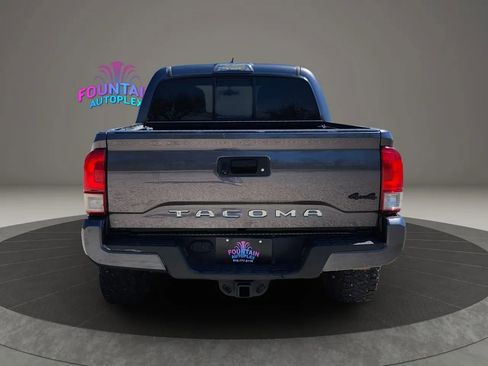 Used 2016 Toyota Tacoma TRD Sport w/ Towing Package image 4