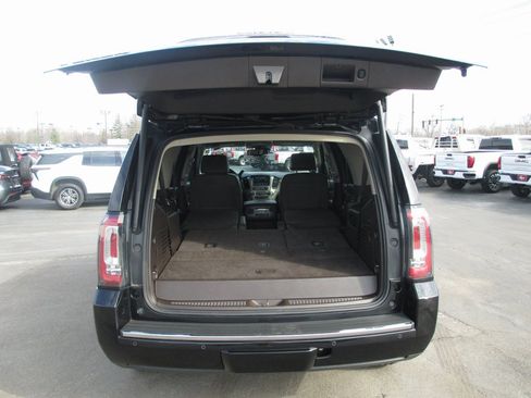 Used 2017 GMC Yukon Denali w/ Open Road Package image 6