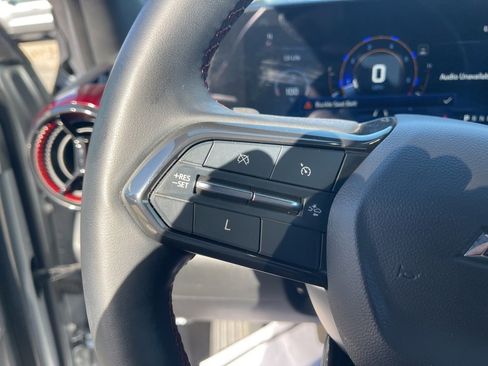 Certified 2025 Chevrolet Equinox RS w/ Safety and Technology Package image 25