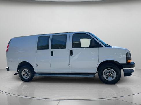 Used 2024 GMC Savana 2500 w/ Driver Convenience Package image 33