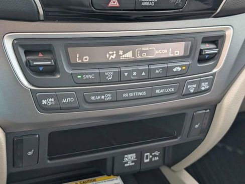 Used 2022 Honda Pilot Special Edition image 23