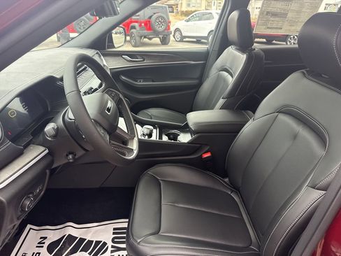 New 2026 Jeep Grand Cherokee L Limited image 14