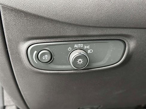 Certified 2024 Chevrolet Equinox LS image 17