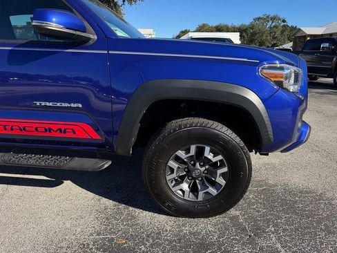 Used 2022 Toyota Tacoma TRD Off-Road image 13