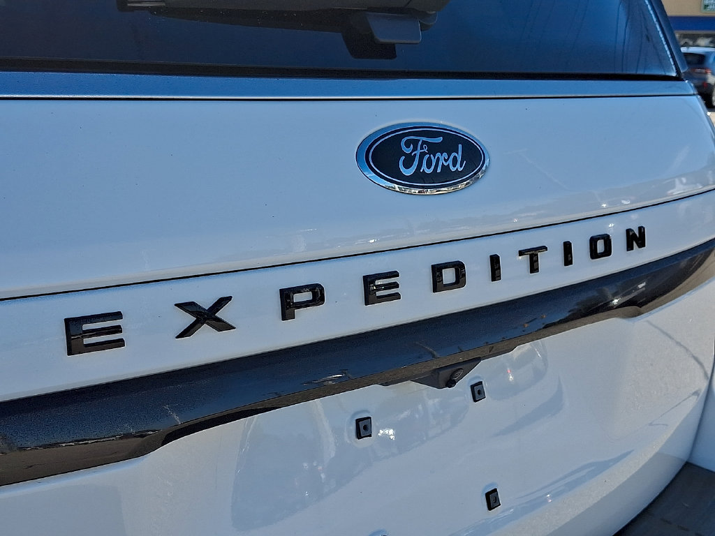 Used 2023 Ford Expedition Limited AWD/4WD image 30