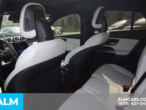 Used 2025 Mercedes-Benz GLC 300 4MATIC w/ AMG Line image 20