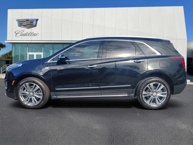 Certified 2024 Cadillac XT5 Premium Luxury w/ Technology Package FWD image 4