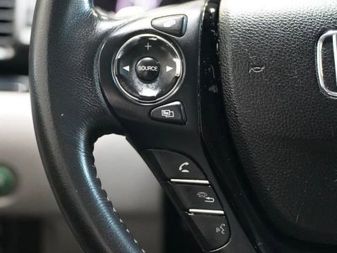 Used 2017 Honda Pilot Touring image 20