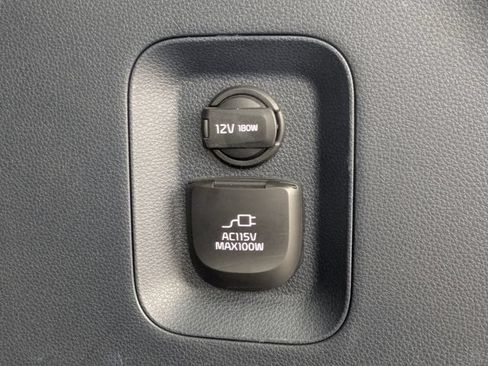 Certified 2025 Kia Carnival SX Prestige FWD image 17