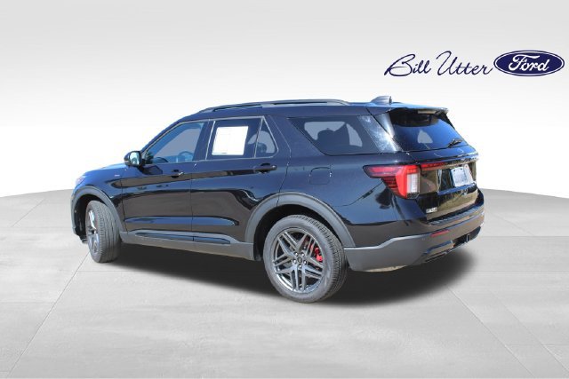 Certified 2026 Ford Explorer ST-Line w/ ST-Line Street Pack RWD image 6