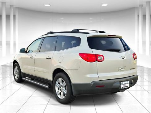 Used 2011 Chevrolet Traverse LT w/ LPO, 'HIT The Road' Package FWD image 3