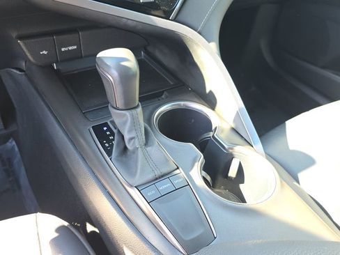 Used 2024 Toyota Camry SE FWD image 18