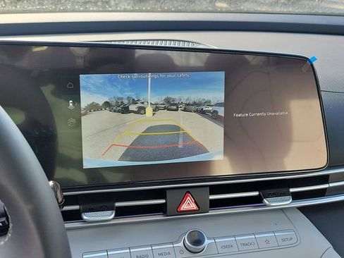 New 2026 Hyundai Elantra Limited FWD image 27