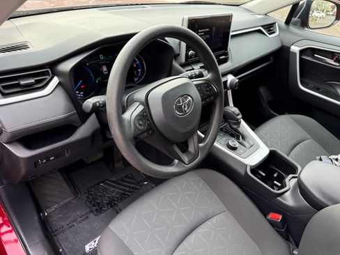 Certified 2025 Toyota RAV4 XLE image 14