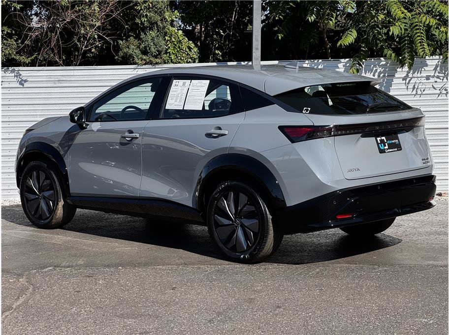 Used 2024 Nissan Ariya AWD image 3