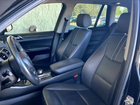 Used 2017 BMW X3 sDrive28i w/ Premium Package image 7