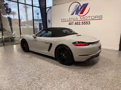 Used 2019 Porsche 718 Boxster RWD image 35