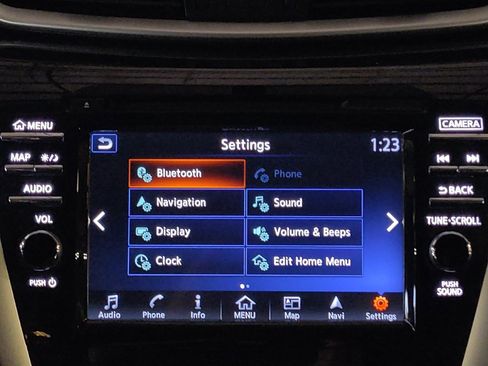 Used 2017 Nissan Murano S w/ Navigation Package FWD image 25