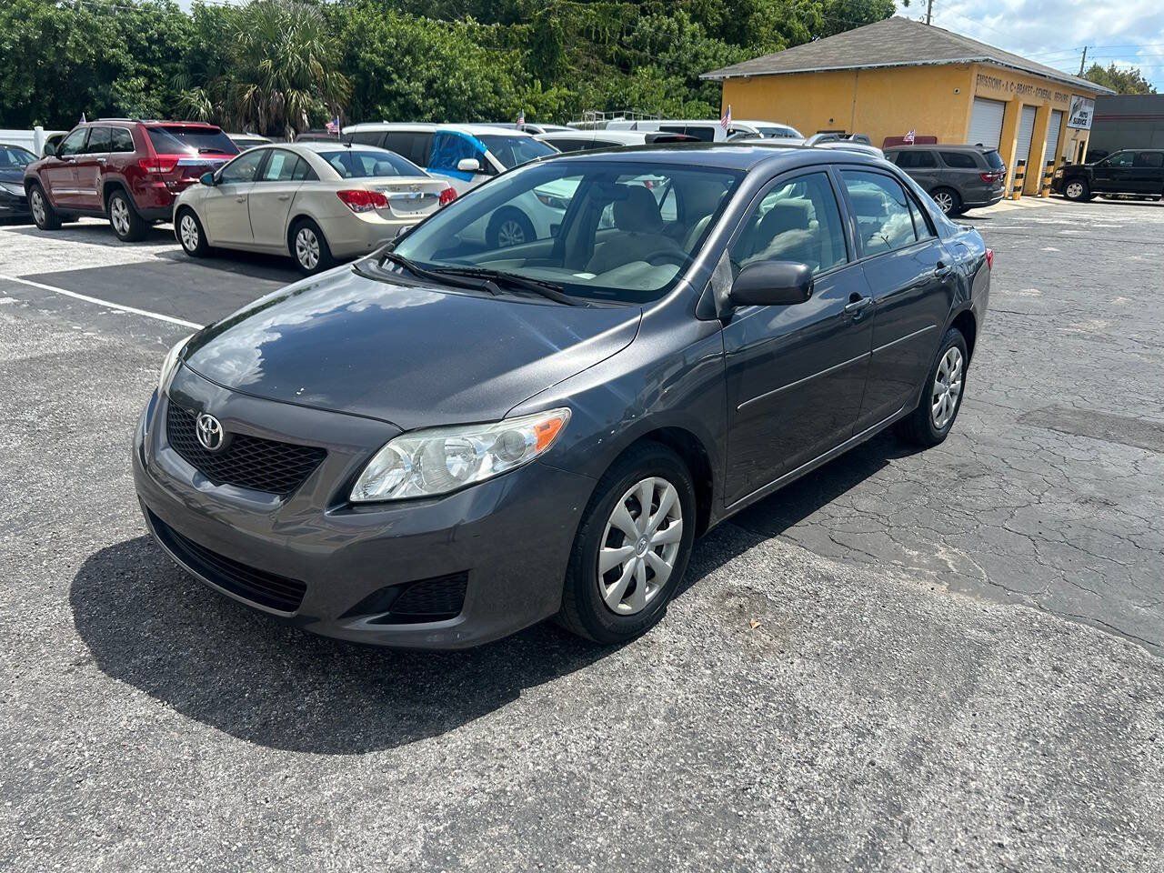 Used 2009 Toyota Corolla LE FWD image 2