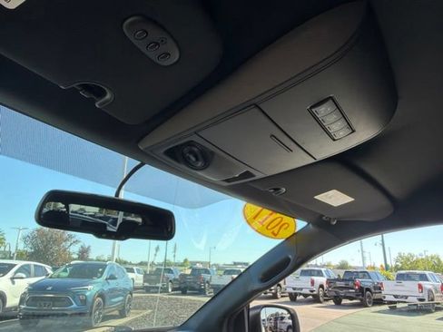 Used 2017 Dodge Grand Caravan GT FWD image 27