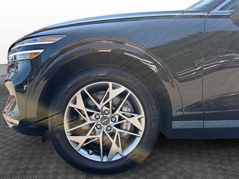 Used 2025 Genesis GV70 2.5T AWD/4WD image 9