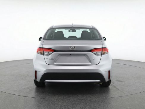 Used 2025 Toyota Corolla LE image 7