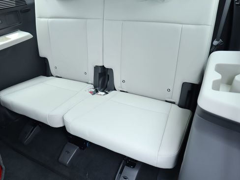 New 2026 Hyundai Santa Fe SEL FWD image 12