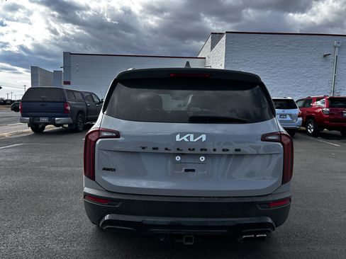 Used 2022 Kia Telluride SX w/ SX Prestige Package image 4