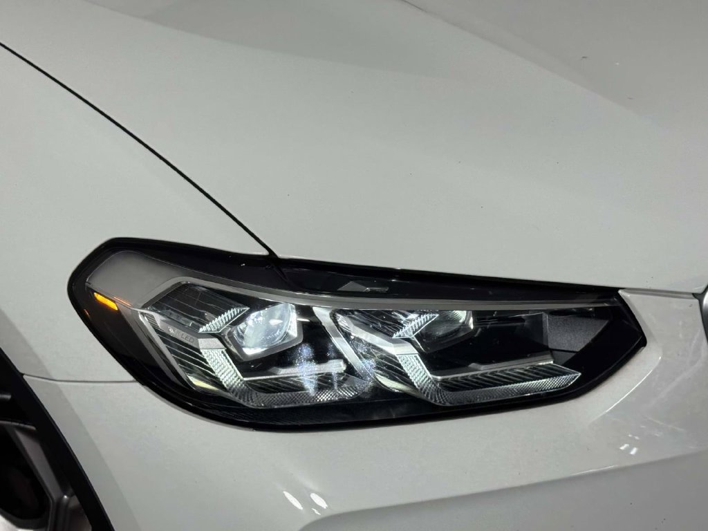 Used 2022 BMW X3 xDrive30i w/ Convenience Package AWD/4WD image 15