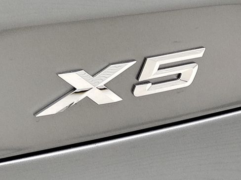 New 2026 BMW X5 sDrive40i w/ Premium Package image 10