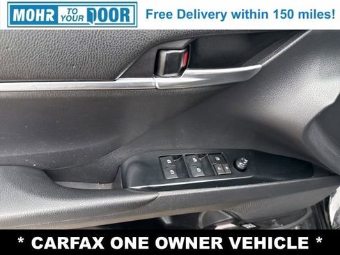 Used 2019 Toyota Camry SE image 11